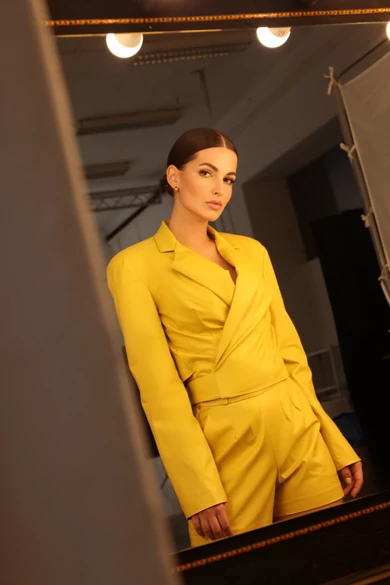 LORENA ökobőr cropblézer sárga